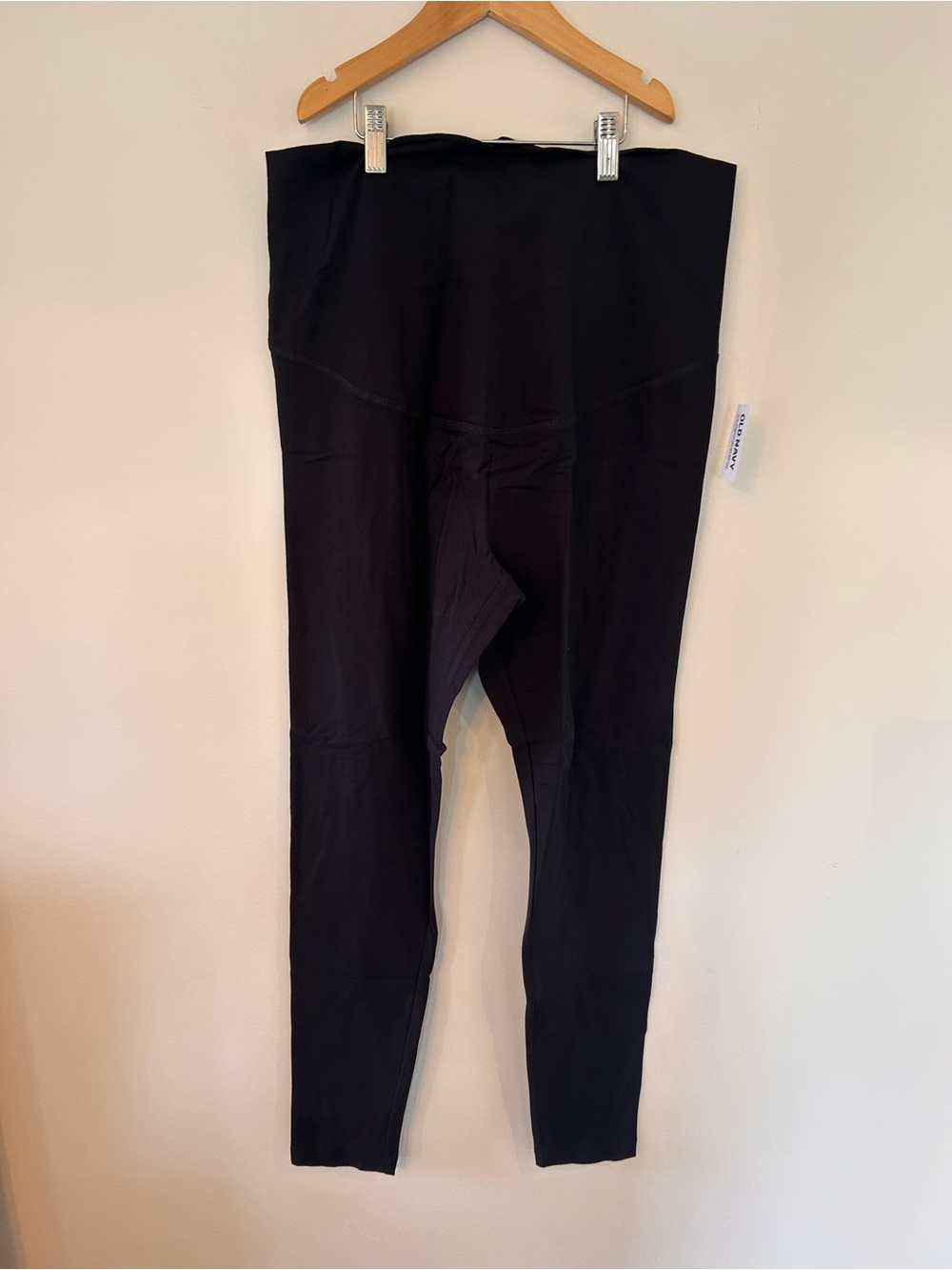 BNWT Black Maternity Leggings